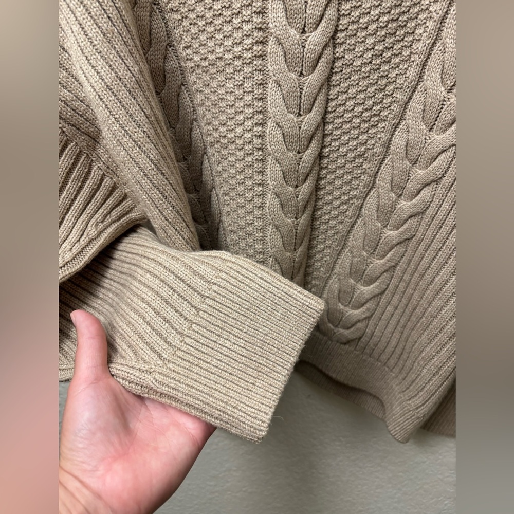 Tommy Hilfiger Cable Knit Beige Sweater Large - Picture 2 of 7